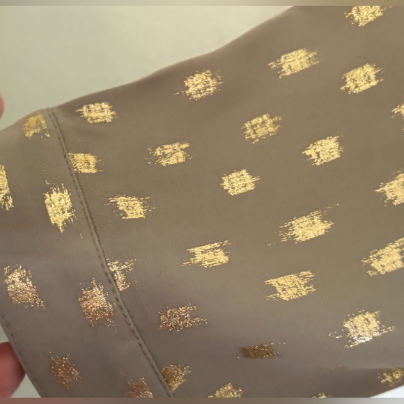 CHICOS WOMENS BLOUSE, OLIVE GREEN AND GOLD, size CHICOS 1 - Picture 7 of 9